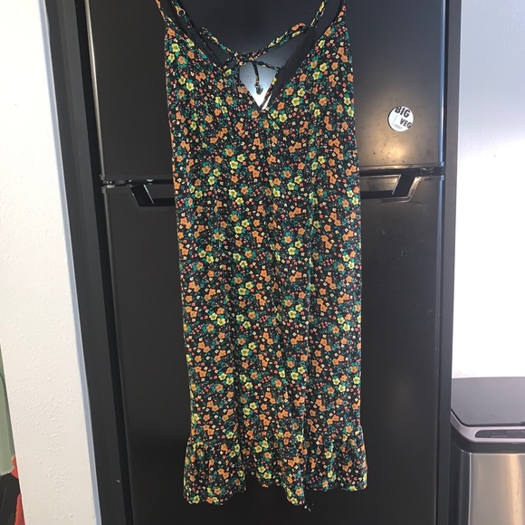 Lulus Dresses & Skirts - 🔥DEAL🔥 ‘LULU’S dress